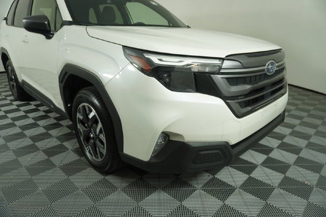 Certified 2025 Subaru Forester Premium AWD/4WD image 10