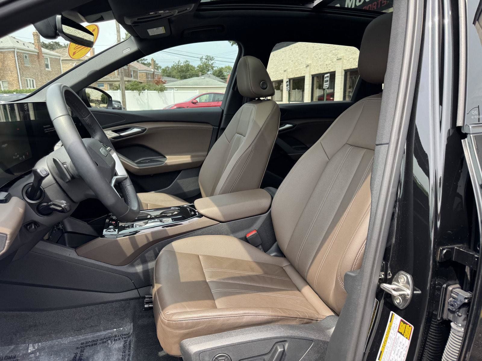 Used 2025 Audi Q6 e-tron Premium w/ Convenience Package RWD image 20