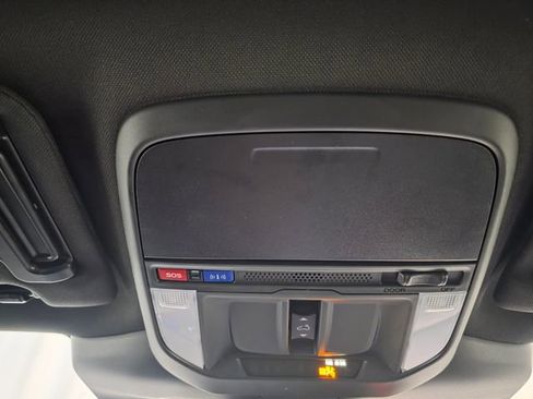 Certified 2025 Subaru Forester Premium image 24