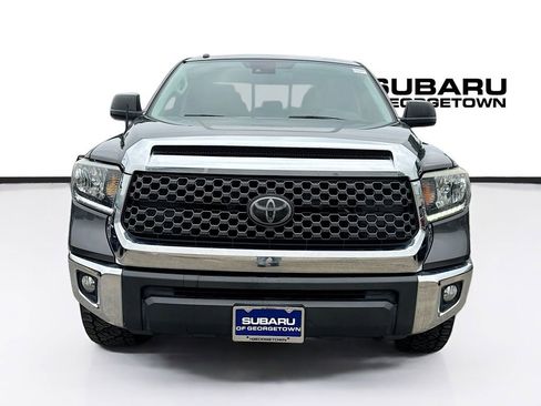 Used 2018 Toyota Tundra SR5 RWD image 2