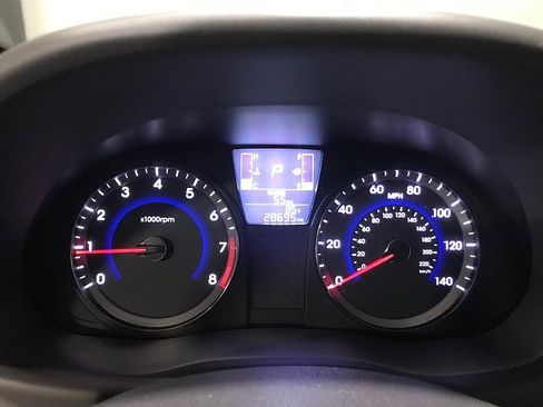 Used 2015 Hyundai Accent GLS w/ Option Group 02 FWD image 22