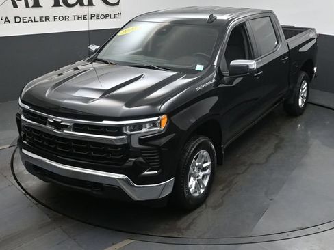 Used 2023 Chevrolet Silverado 1500 LT AWD/4WD image 44