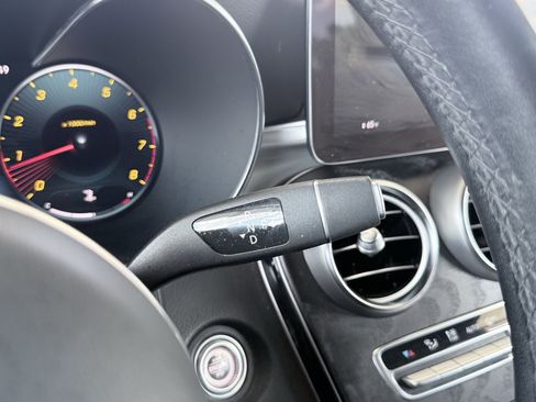 Used 2022 Mercedes-Benz GLC 300 w/ Premium Package Lite image 60