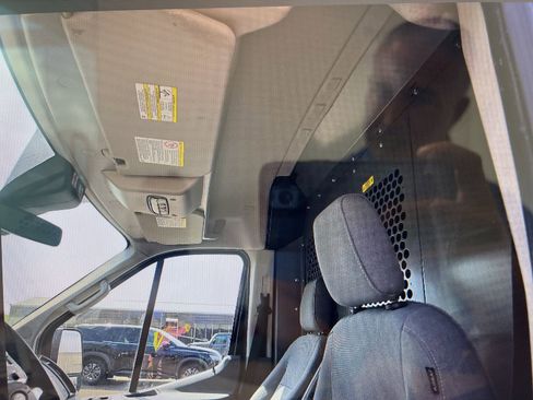 Used 2015 Ford Transit 250 148 Medium Roof image 9