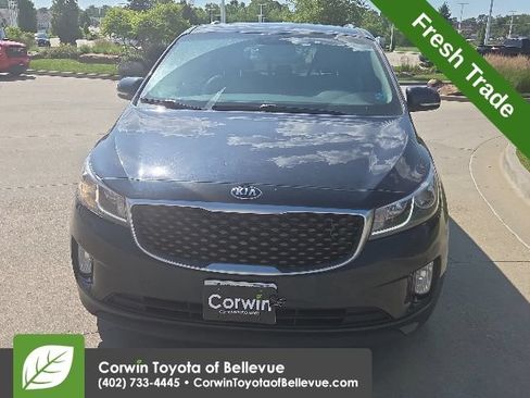 Used 2017 Kia Sedona EX FWD image 9