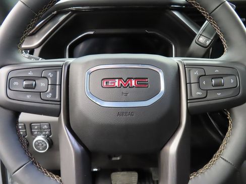 Used 2025 GMC Sierra 2500 AT4 w/ AT4 Premium Plus Package image 64