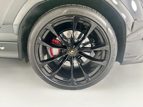 Used 2024 Lamborghini Urus S AWD/4WD image 30