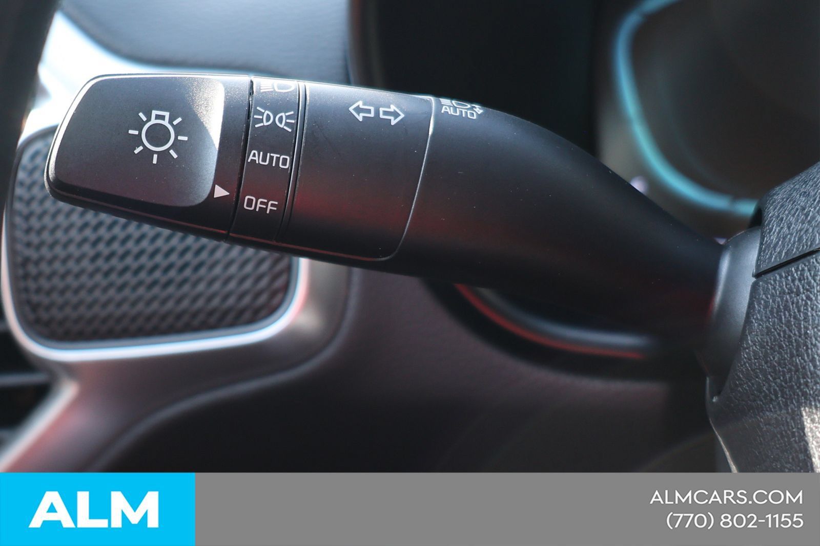 Used 2025 Kia Soul LX w/ LX Technology Package FWD image 24