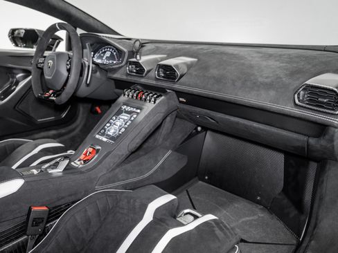 Used 2023 Lamborghini Huracan STO RWD image 20
