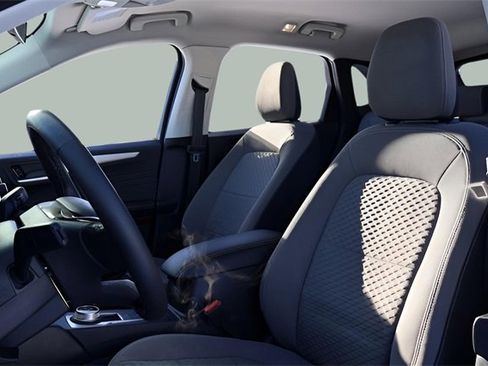 Used 2022 Ford Escape SE w/ SE Sport Appearance Package image 11