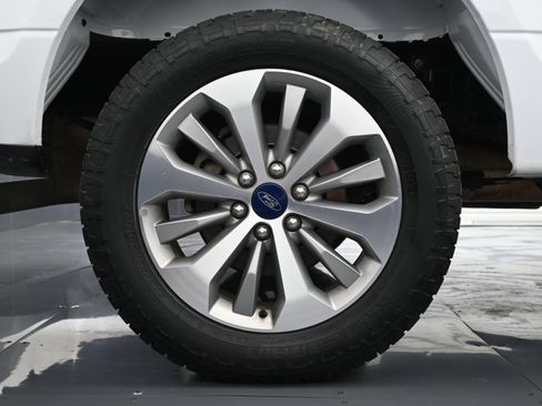 Used 2017 Ford F150 XL w/ Equipment Group 101A Mid RWD image 18