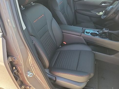 New 2026 Nissan Rogue SV AWD/4WD image 39