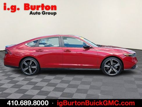Used 2024 Honda Accord Sport image 7