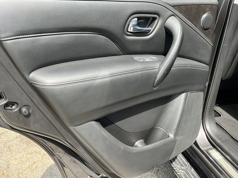 Used 2024 INFINITI QX80 Luxe image 18