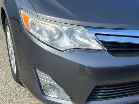 Used 2013 Toyota Camry XLE FWD image 14