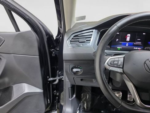 Certified 2023 Volkswagen Tiguan SE AWD/4WD image 16