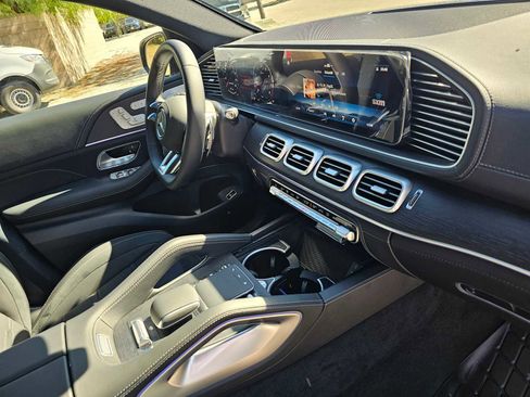 New 2026 Mercedes-Benz GLE 53 AMG 4MATIC Coupe image 11