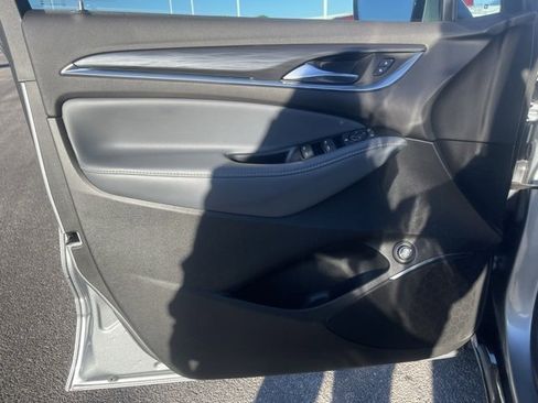 Used 2024 Buick Enclave Essence w/ Experience Buick Package image 20