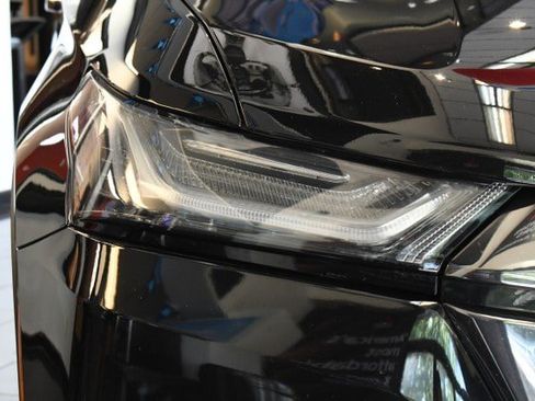 Used 2023 Chevrolet Traverse RS AWD/4WD image 4