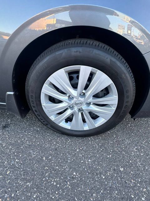 Used 2025 Nissan Sentra S FWD image 9