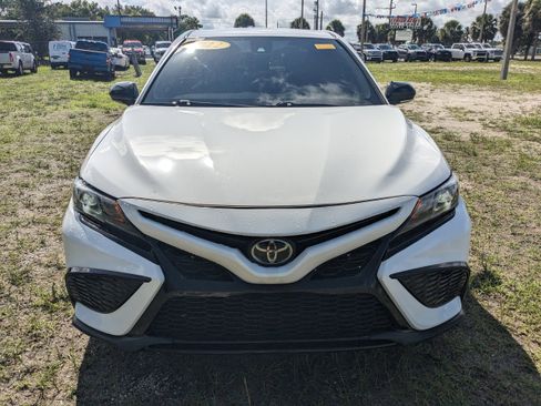 Used 2022 Toyota Camry SE image 8