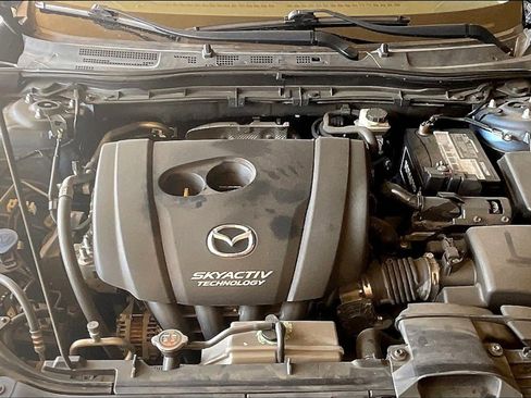 Used 2017 MAZDA MAZDA3 Sport image 10