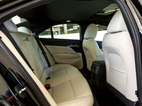 Used 2023 Cadillac CT4 Luxury w/ Sun And Sound Package image 25