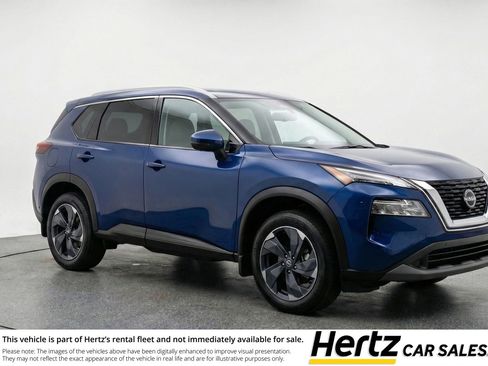 Used 2025 Nissan Rogue SV FWD image 1