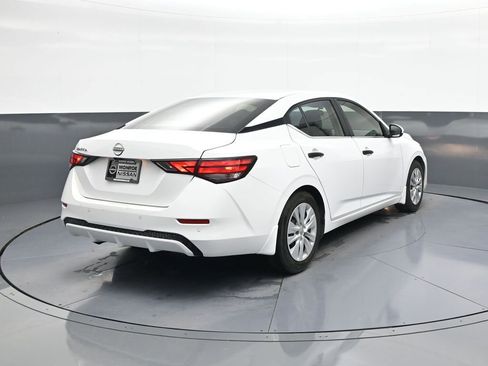 Used 2024 Nissan Sentra S w/ Lighting Package FWD image 7