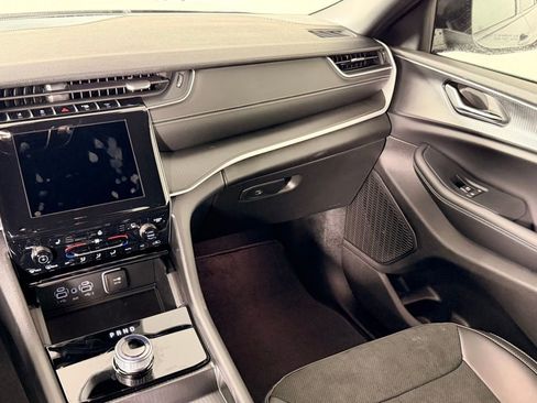 New 2025 Jeep Grand Cherokee L Laredo AWD/4WD image 21