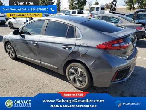 Used 2018 Hyundai Ioniq SEL image 3