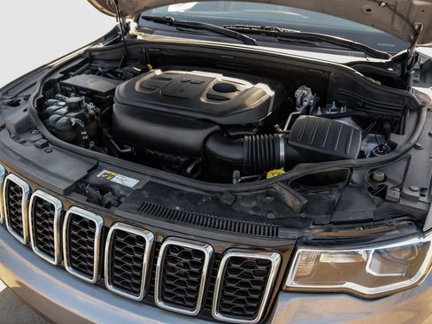 Used 2020 Jeep Grand Cherokee Limited w/ Luxury Group II RWD image 54