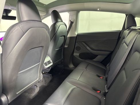 Used 2024 Tesla Model Y Long Range RWD image 22