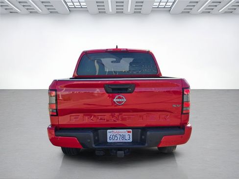 Used 2022 Nissan Frontier SV w/ Technology Package RWD image 5