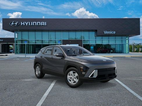 New 2027 Hyundai Kona SE FWD image 2