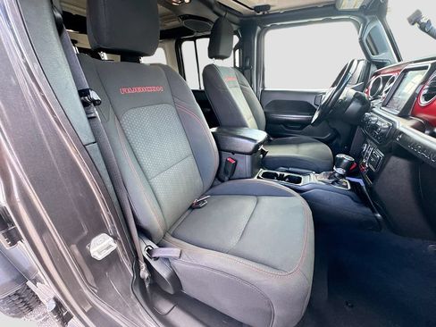 Used 2019 Jeep Wrangler Unlimited Rubicon AWD/4WD image 33