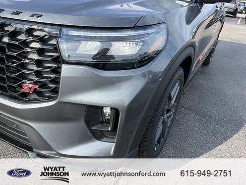 New 2026 Ford Explorer ST w/ Sun And Sound Package image 9