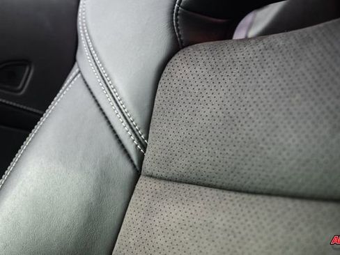 Used 2015 Chevrolet Corvette Z06 w/ 2LZ Preferred Equipment Group image 29