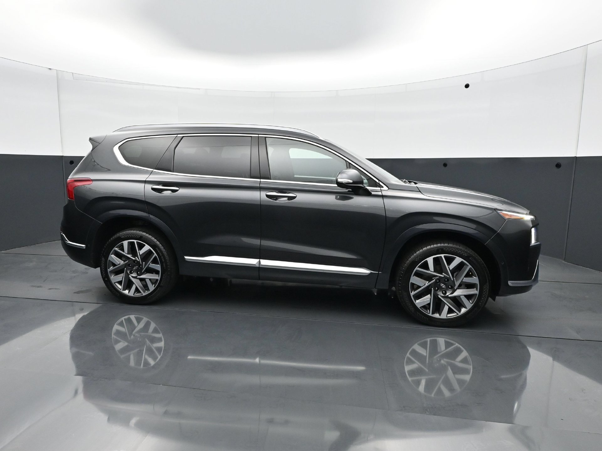 Used 2022 Hyundai Santa Fe Calligraphy AWD/4WD image 8