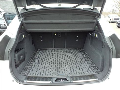 Used 2024 Jaguar F-PACE SVR image 14