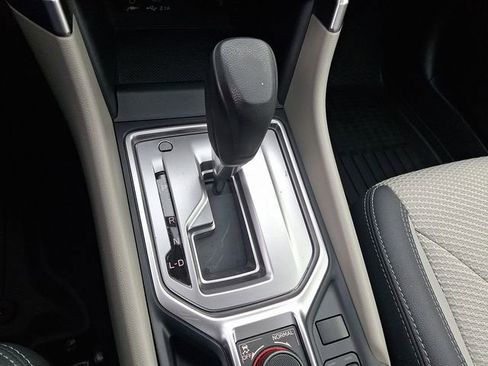 Used 2023 Subaru Forester Premium image 15