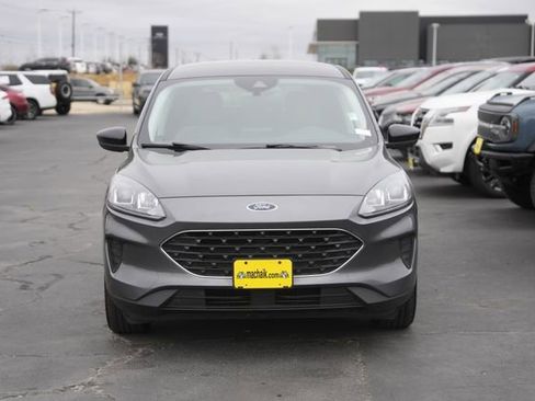 Used 2022 Ford Escape SE w/ SE Sport Appearance Package image 3