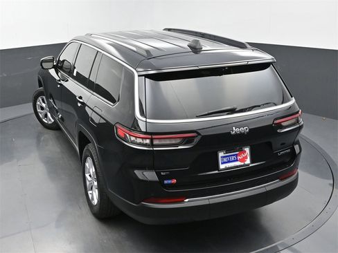 Used 2022 Jeep Grand Cherokee L Limited w/ Luxury Tech Group II image 40