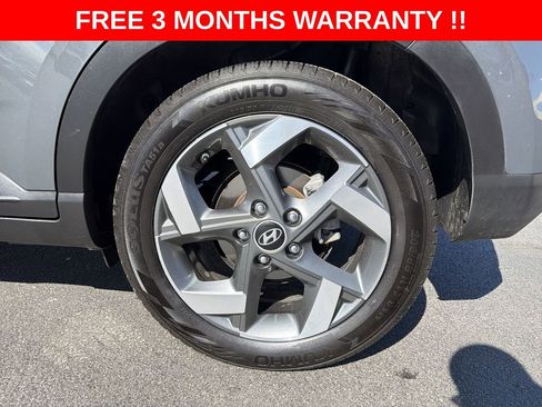 Used 2023 Hyundai Venue SEL image 33