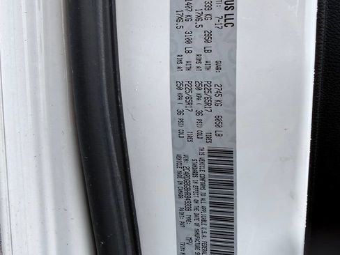 Used 2017 Dodge Grand Caravan SE FWD image 40