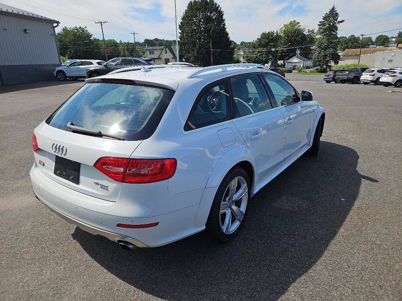 Used 2013 Audi A4 Premium Plus w/ Premium Plus Pkg AWD/4WD image 3
