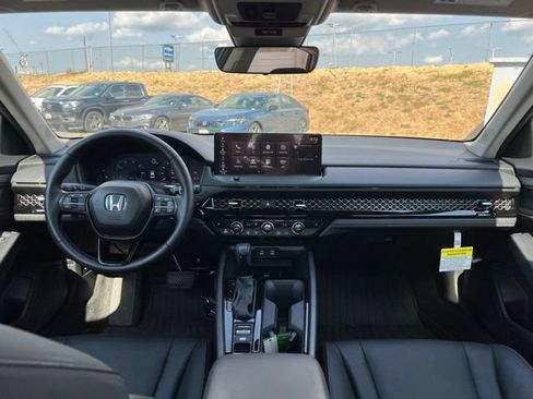 Used 2025 Honda Accord EX-L image 9