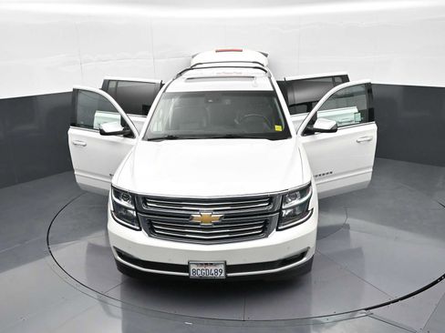 Used 2017 Chevrolet Suburban Premier AWD/4WD image 33