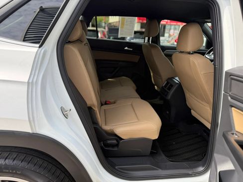 Used 2020 Volkswagen Atlas Cross Sport SE AWD/4WD image 31