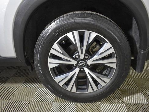 Certified 2023 Nissan Rogue SV image 40